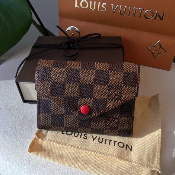 SOLD - Picture 2 of 15